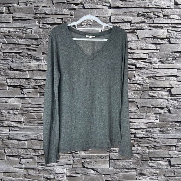 Zenana Outfitters Women's Everyday V-Neck Long Sleeve Lightweight Tee Gray Large - Picture 9 of 10